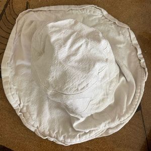 Bóheme Goods handmade cotton canvas bucket hat